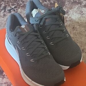 Nike Women's Dark Gray Athletic Shoes